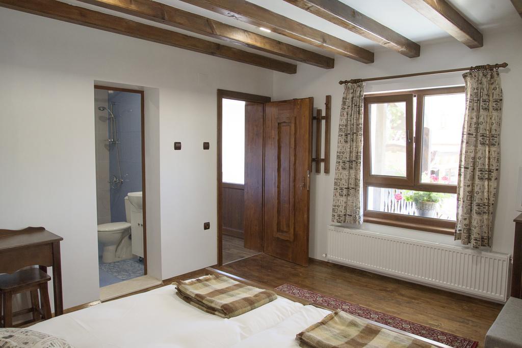 Guest House Zlateya Madara Ngoại thất bức ảnh