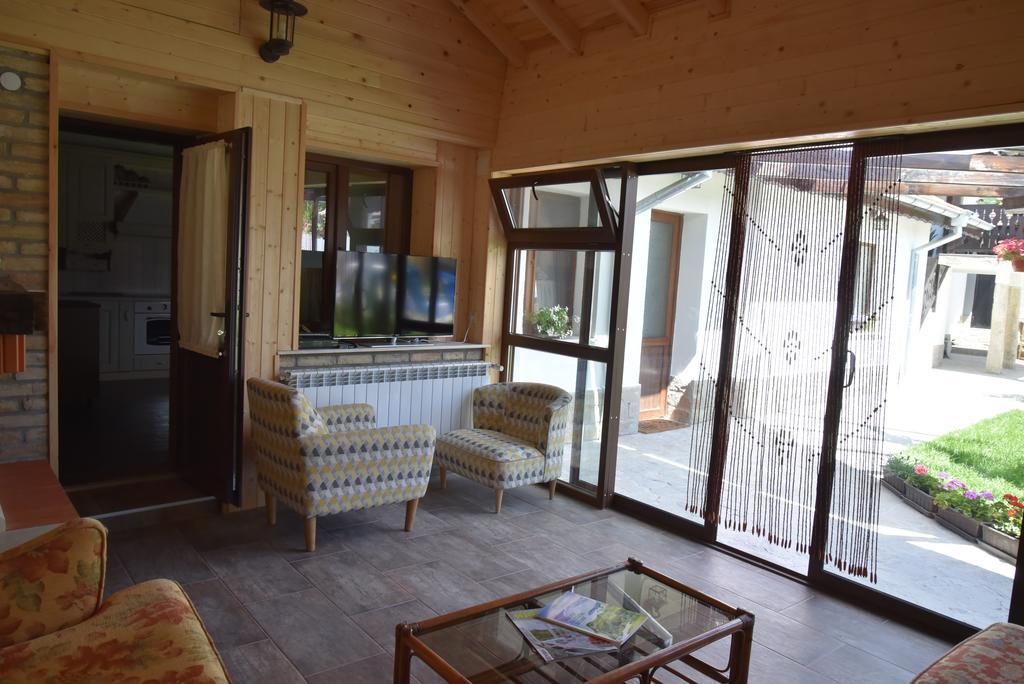Guest House Zlateya Madara Ngoại thất bức ảnh