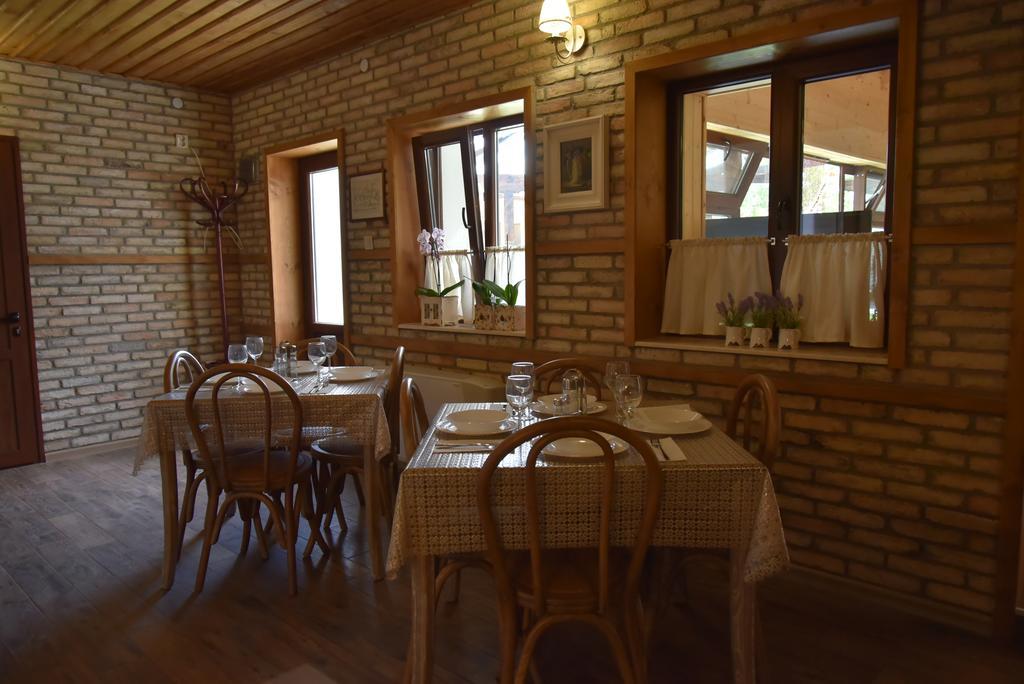 Guest House Zlateya Madara Ngoại thất bức ảnh